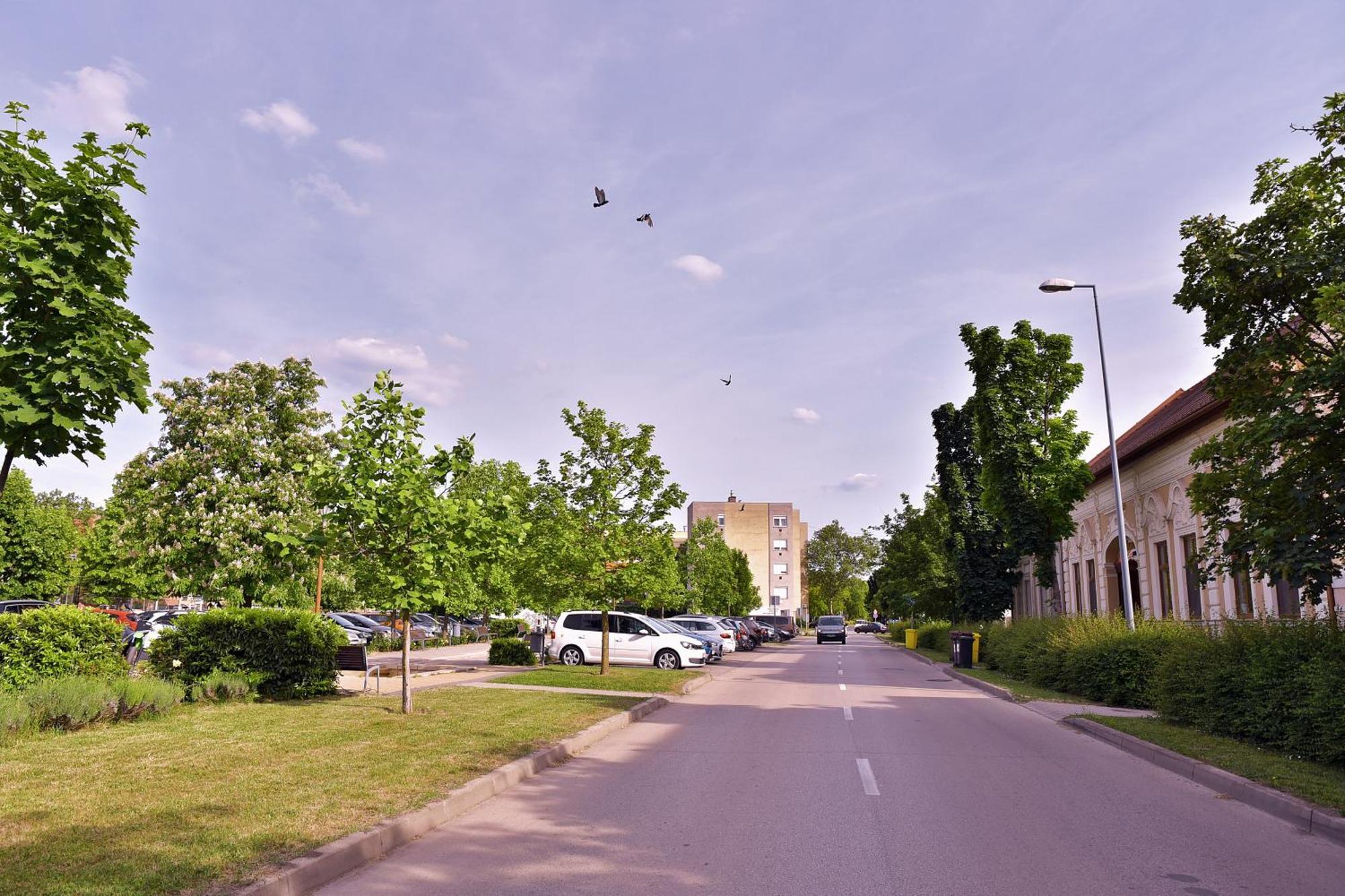 Makotel Apartmanhaz Exterior photo