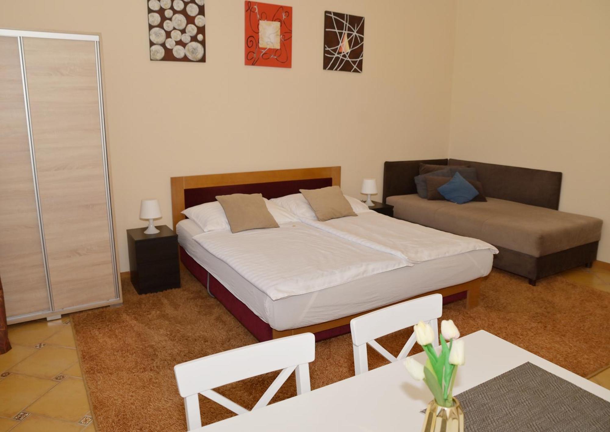 Makotel Apartmanhaz Exterior photo