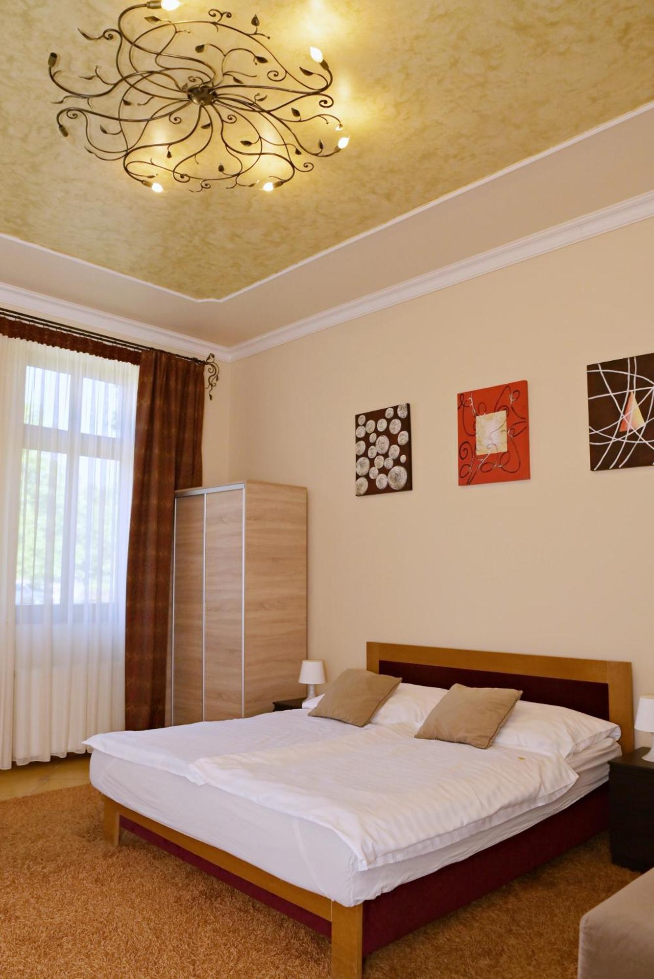 Makotel Apartmanhaz Exterior photo